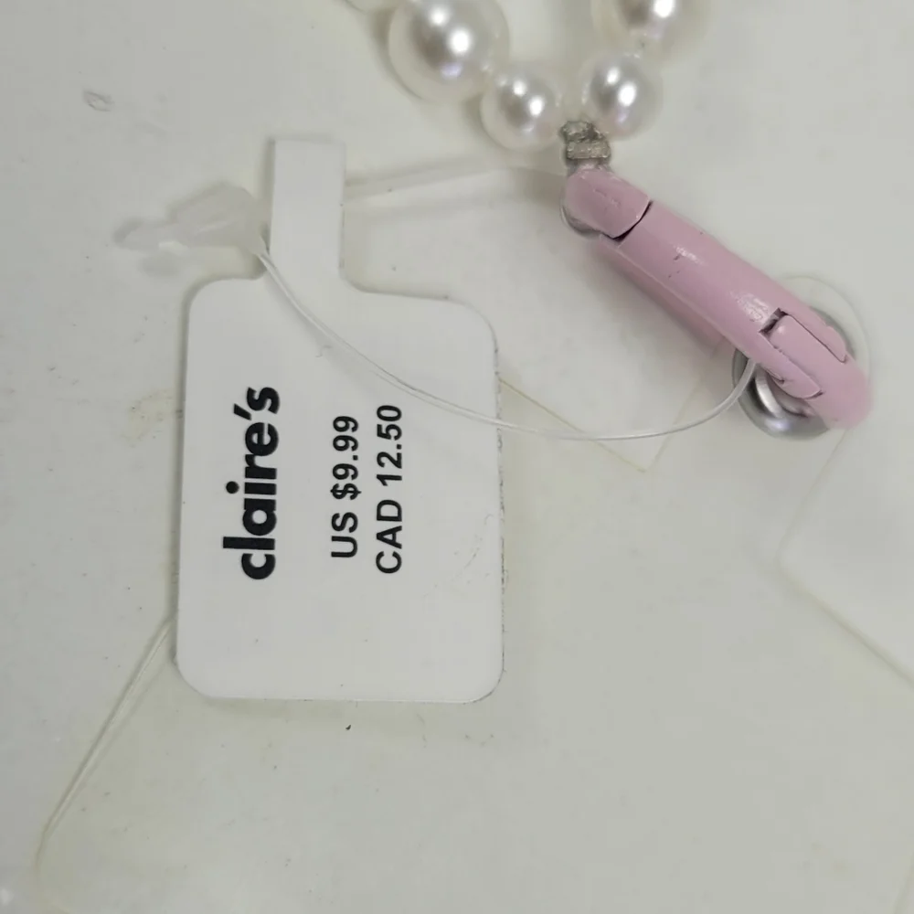 Pink Heart and Pearl Cellphone Wristlet
